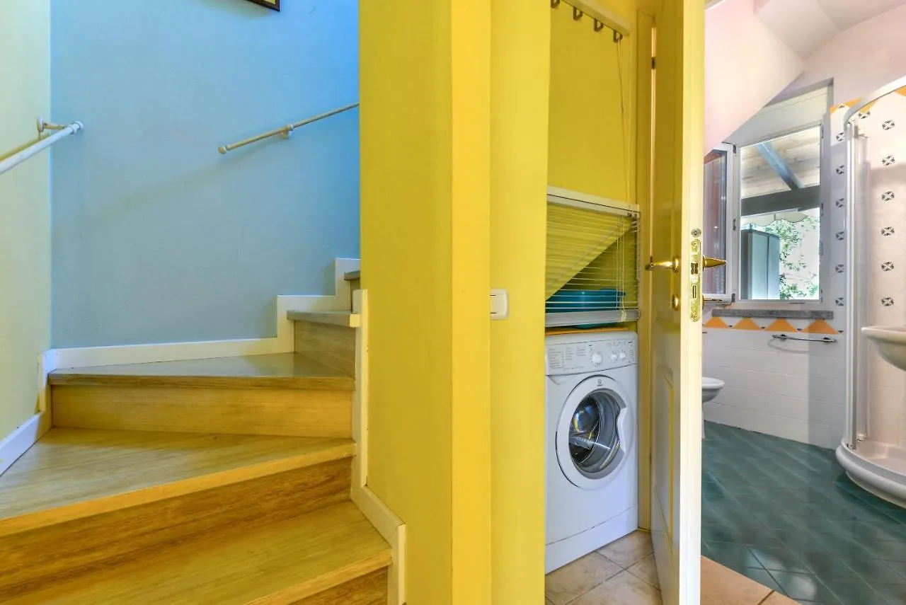 Casa Minnie Cavo 0*,